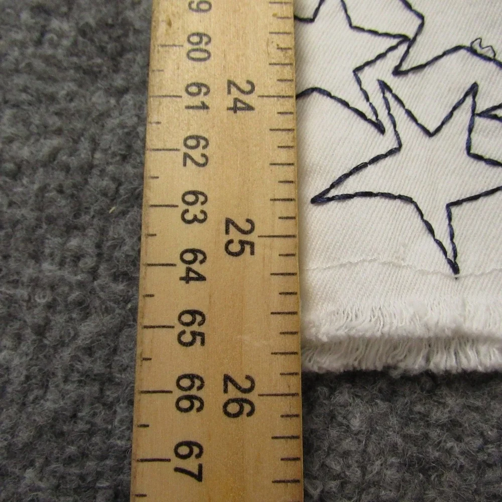 DG2 Pants Womens 24W White‎ Star Embroidered Cropped Raw Hem Stretch Jeans